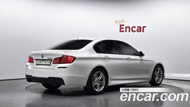 BMW 5-Series 2016 — photo 2