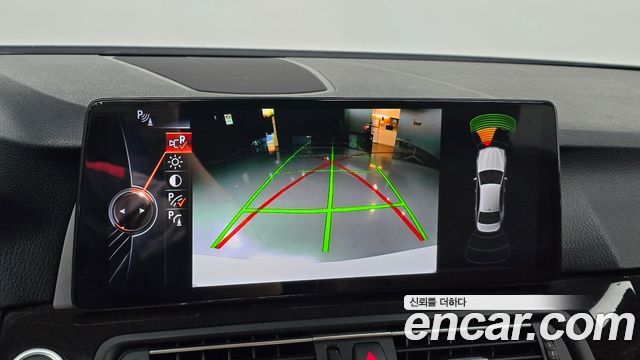 BMW 5-Series 2016 — photo 24