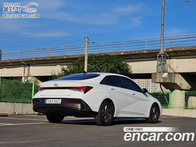 Hyundai AVANTE 2024 — photo 4