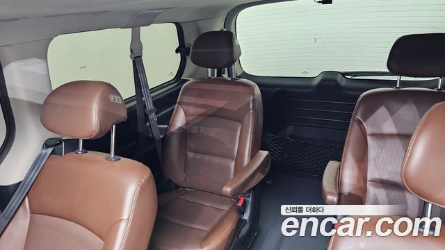 Hyundai Starex 2019 — photo 27