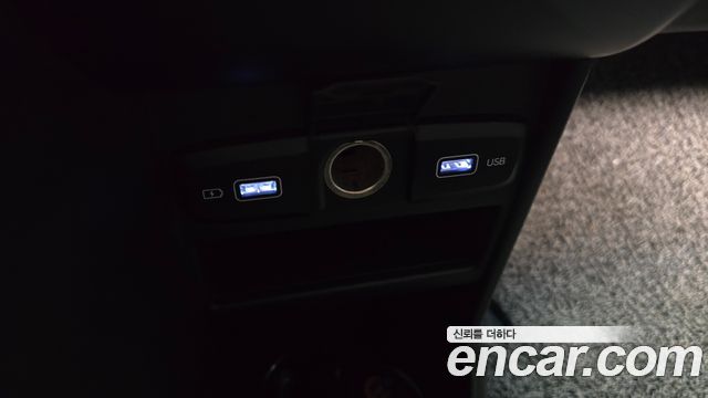 Hyundai Staria 2022 — photo 25