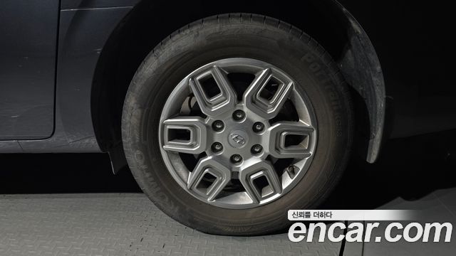 Hyundai Staria 2022 — photo 7