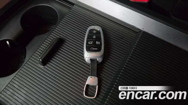 Hyundai Staria 2022 — photo 28