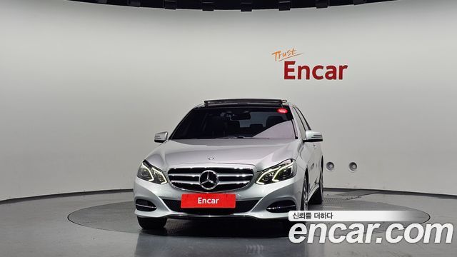 Mercedes-Benz E-Class 2014 — photo 3