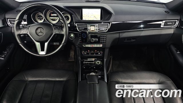 Mercedes-Benz E-Class 2014 — photo 7