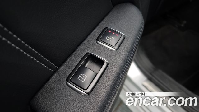 Mercedes-Benz E-Class 2014 — photo 18