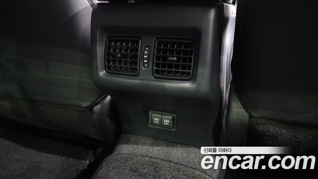Toyota Camry 2018 — photo 27