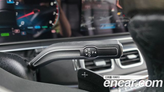 Mercedes-Benz GLS-Class 2022 — photo 12