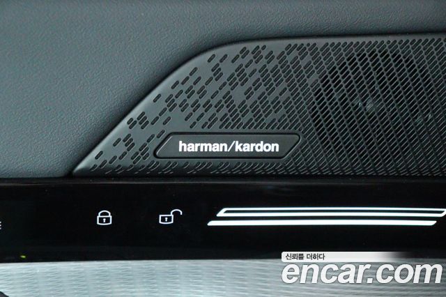 BMW 5-Series 2024 — photo 19