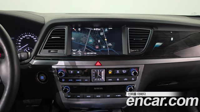 Genesis G80 2020 — photo 13
