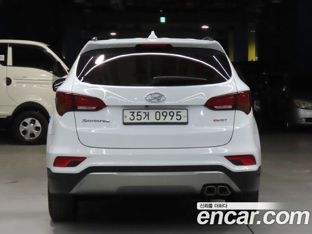 Hyundai Santafe 2016 — photo 3