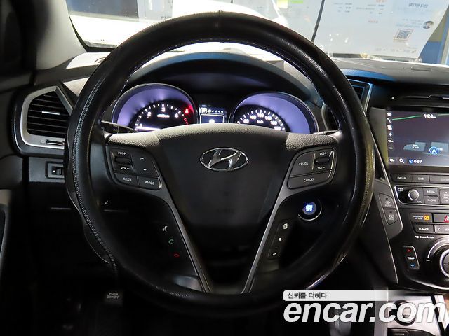 Hyundai Santafe 2016 — photo 8