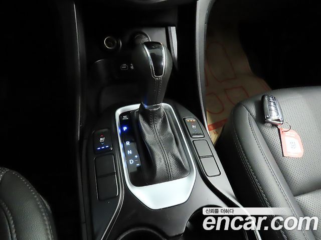 Hyundai Santafe 2016 — photo 11