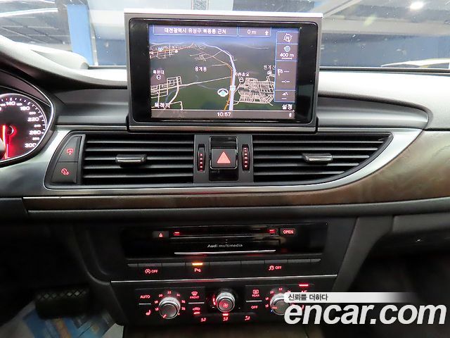 Audi A6 2015 — photo 17