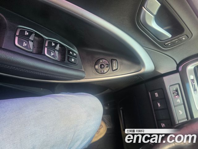 Hyundai Santafe 2013 — photo 11