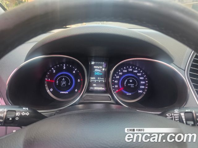 Hyundai Santafe 2013 — photo 16