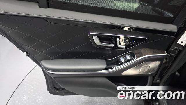 Mercedes-Benz S-Class 2021 — photo 15