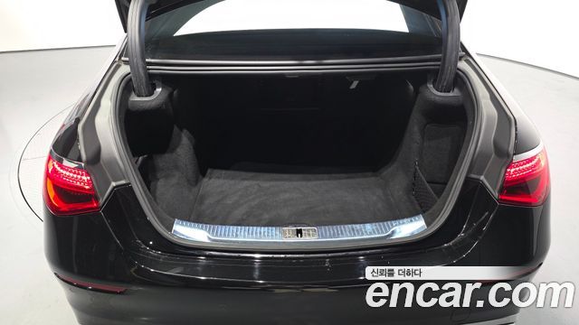 Mercedes-Benz S-Class 2021 — photo 30