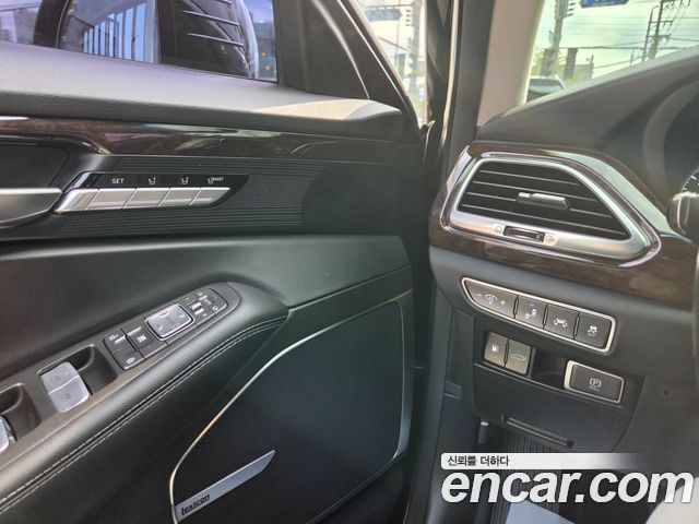 Genesis EQ900 2018 — photo 10