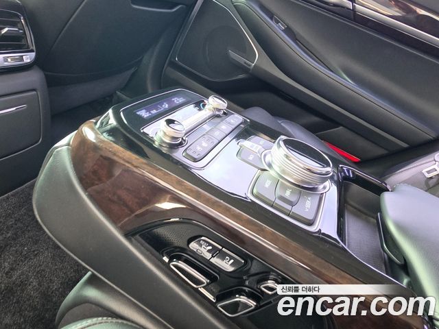 Genesis EQ900 2018 — photo 11