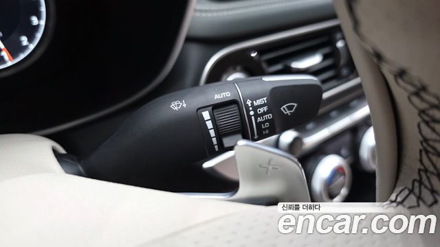 Genesis G70 2022 — photo 28