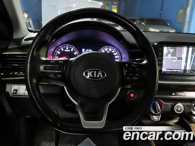 Kia Stonic 2020 — photo 10