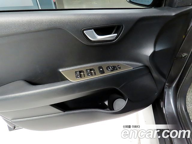 Kia Stonic 2020 — photo 14