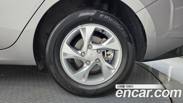 Hyundai AVANTE 2023 — photo 5