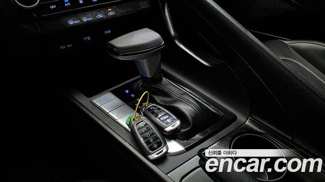 Hyundai AVANTE 2023 — photo 12