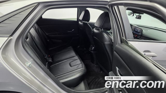 Hyundai AVANTE 2023 — photo 18