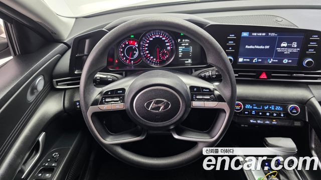 Hyundai AVANTE 2023 — photo 19
