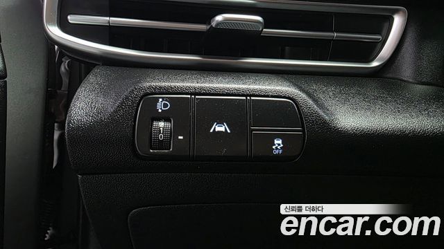 Hyundai AVANTE 2023 — photo 23