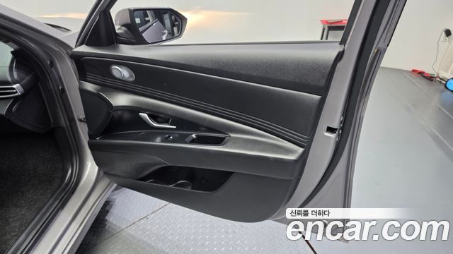 Hyundai AVANTE 2023 — photo 14