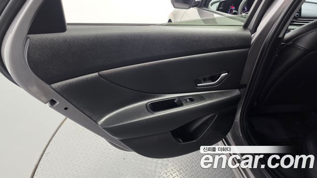 Hyundai AVANTE 2023 — photo 15