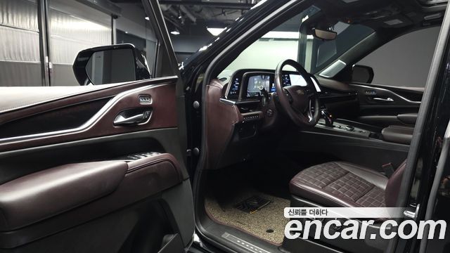 Cadillac Escalade 2023 — photo 13