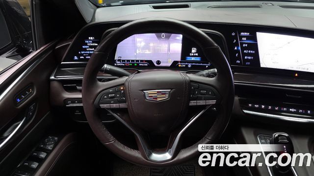Cadillac Escalade 2023 — photo 19