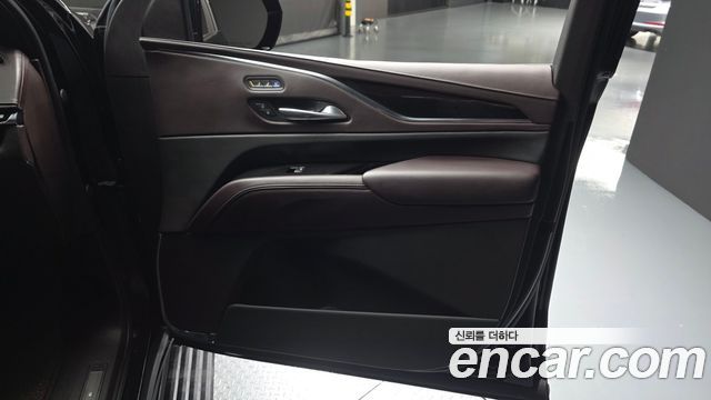 Cadillac Escalade 2023 — photo 14