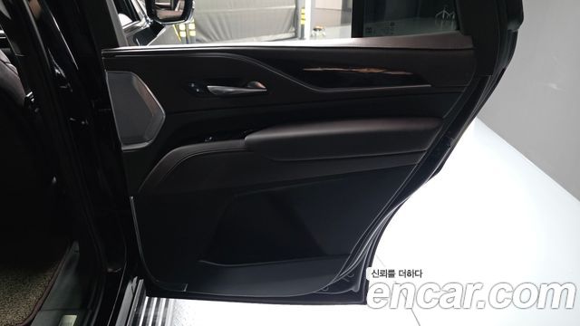 Cadillac Escalade 2023 — photo 15
