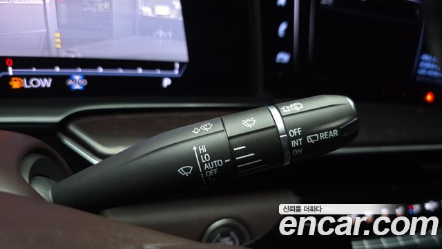 Cadillac Escalade 2023 — photo 31