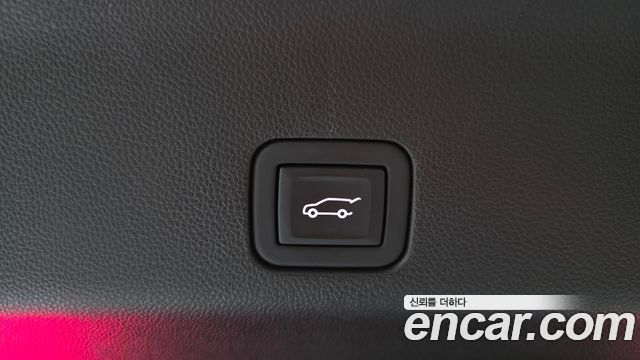 Cadillac Escalade 2023 — photo 36