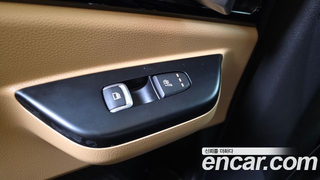 Kia Canival 2023 — photo 19