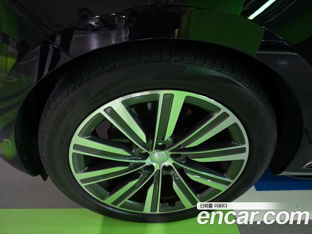 Land Rover Range Rover 2023 — photo 7