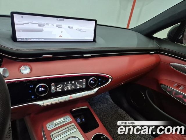 Genesis GV70 2022 — photo 11