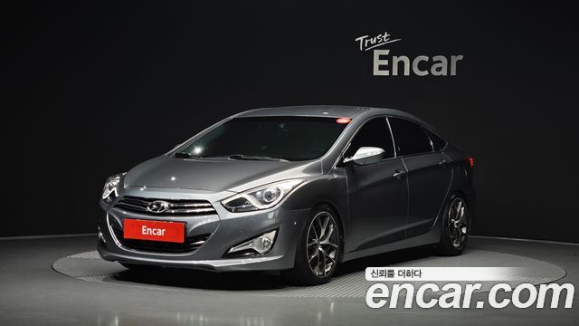 Hyundai i40 2012 — photo 1