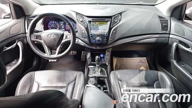 Hyundai i40 2012 — photo 10
