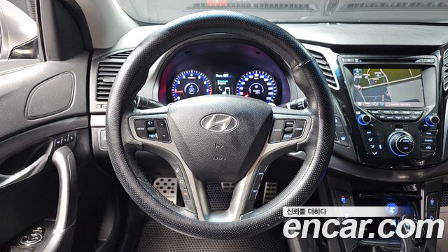 Hyundai i40 2012 — photo 19