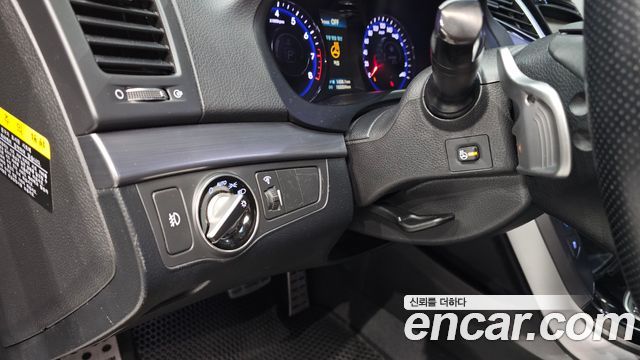 Hyundai i40 2012 — photo 24