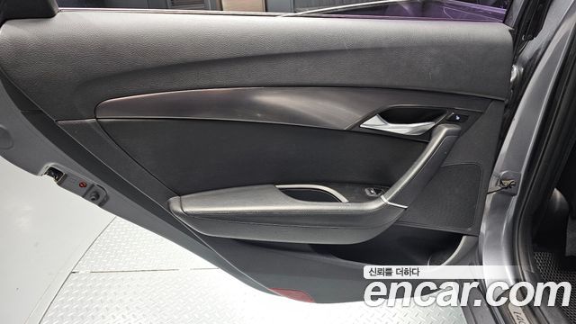 Hyundai i40 2012 — photo 15