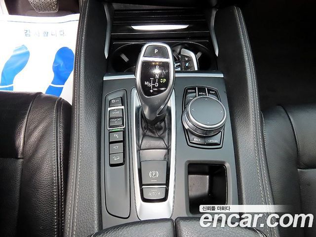BMW X6 2018 — photo 9