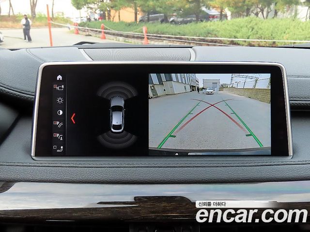 BMW X6 2018 — photo 15